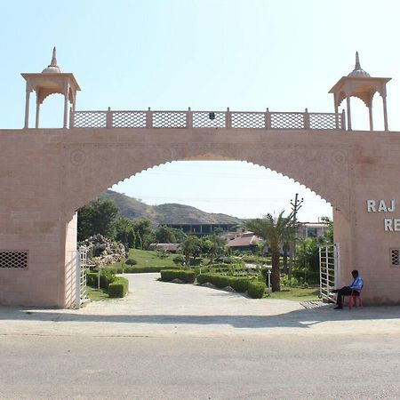 Raj Mahal Resort & Spa Neemrana Eksteriør billede