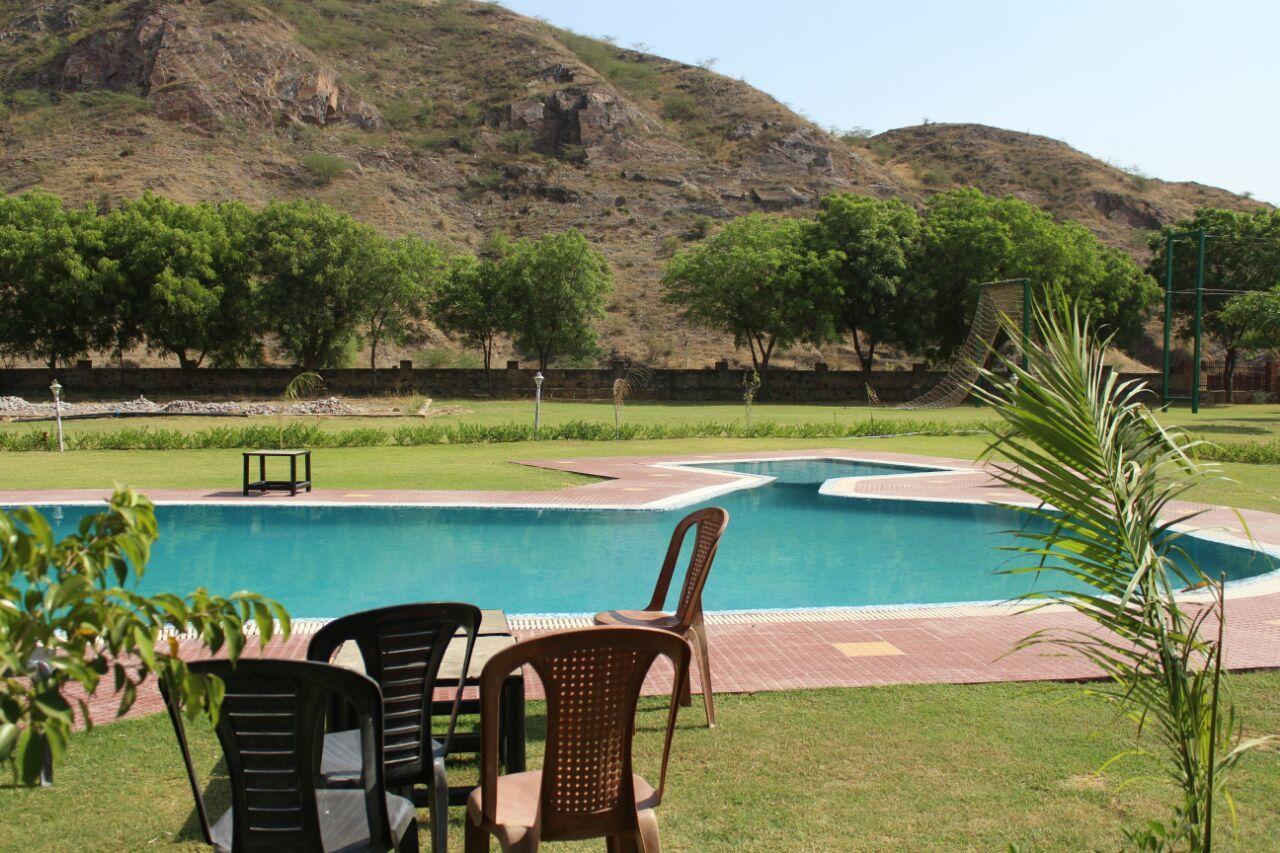 Raj Mahal Resort & Spa Neemrana Eksteriør billede