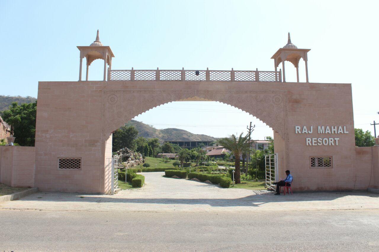 Raj Mahal Resort & Spa Neemrana Eksteriør billede